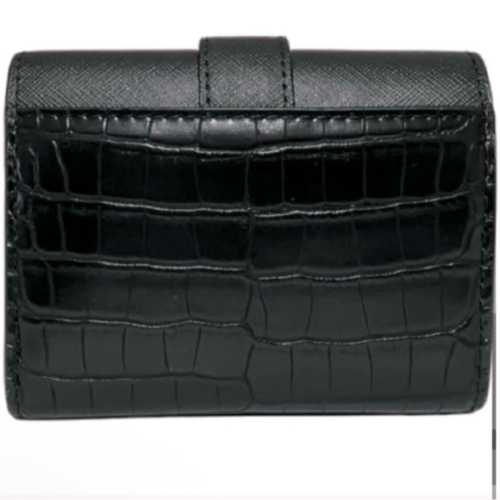 💖HOST PICK💖-NWT Authentic Michael Kors Carmen Medium Flap Wallet - Picture 5 of 7